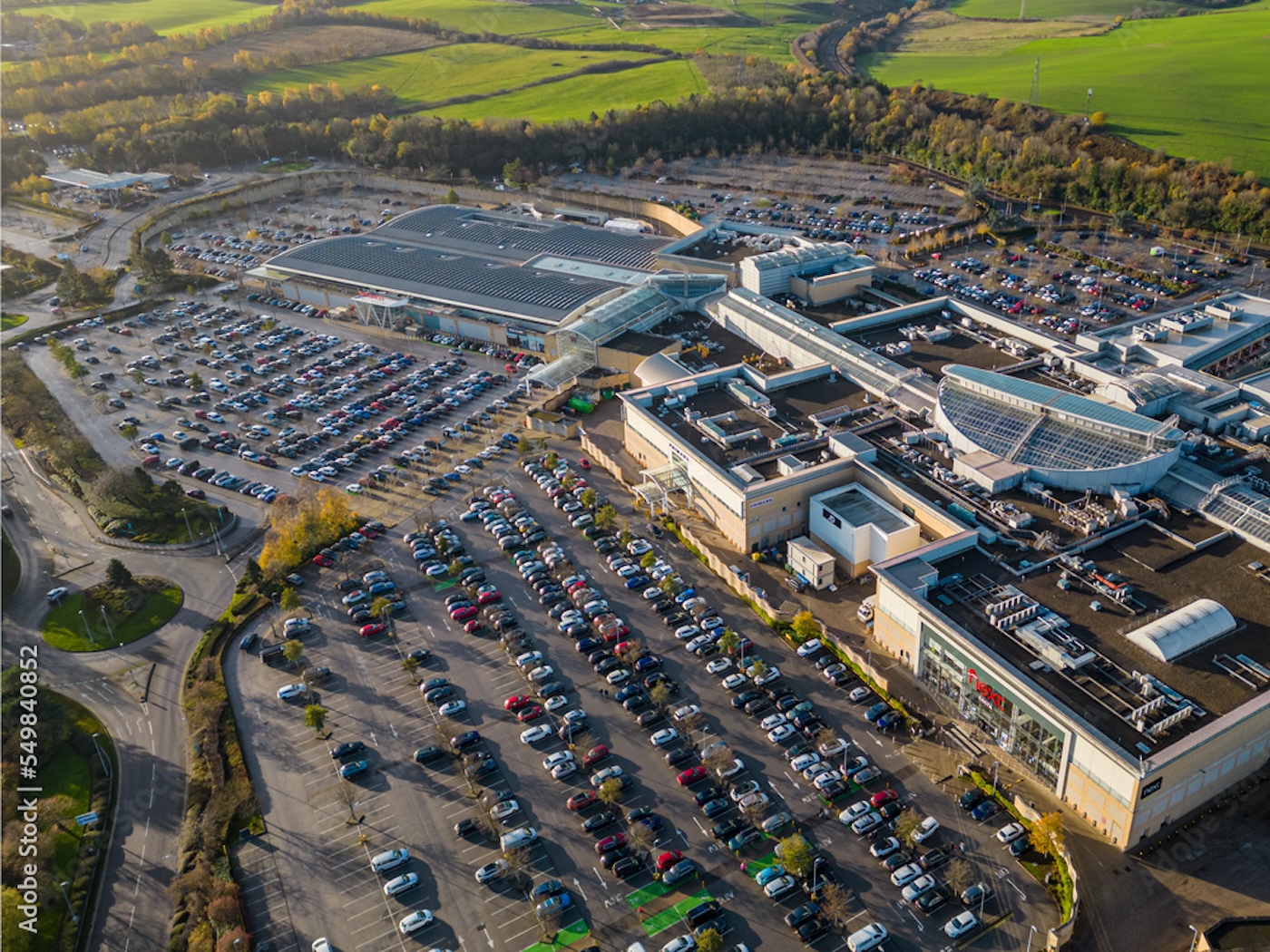 Retail Parks Footfall Report Week 37, 2024: South East Dwell Time Soars